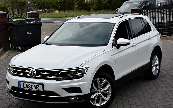 Volkswagen Tiguan cena 89700 przebieg: 171750, rok produkcji 2018 z Warka małe 667